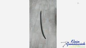 Gebruikte Dakrail links Ford Kuga Prijs € 60,00 Margeregeling aangeboden door Klein Gunnewiek Autodemontage & Motorentechniek