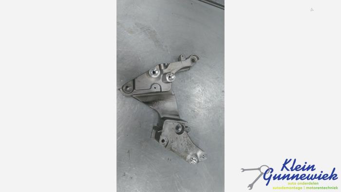 Gebruikte Motorrubber Volkswagen Jetta Prijs € 20,00 Margeregeling aangeboden door Klein Gunnewiek Autodemontage & Motorentechniek