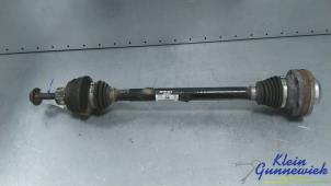 Gebruikte Steekas links-achter Audi S8 Prijs € 31,00 Margeregeling aangeboden door Klein Gunnewiek Autodemontage & Motorentechniek