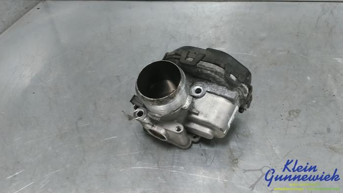 Gebruikte Gasklephuis Opel Combo Prijs € 25,00 Margeregeling aangeboden door Klein Gunnewiek Autodemontage & Motorentechniek