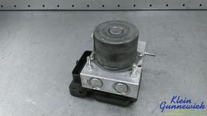 Gebruikte ABS Pomp Renault Master Prijs € 123,00 Margeregeling aangeboden door Klein Gunnewiek Autodemontage & Motorentechniek