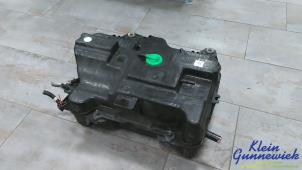 Gebruikte Adblue tank Renault Trafic Prijs € 295,00 Margeregeling aangeboden door Klein Gunnewiek Autodemontage & Motorentechniek