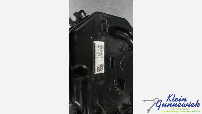 Adblue tank van een Volkswagen Transporter 2016