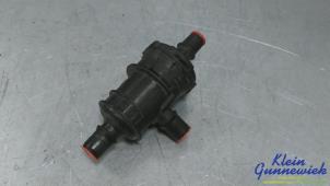 Gebruikte Thermostaathuis Renault Trafic Prijs € 30,00 Margeregeling aangeboden door Klein Gunnewiek Autodemontage & Motorentechniek