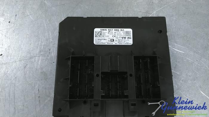 Computer Body Control van een Volkswagen Golf 2023