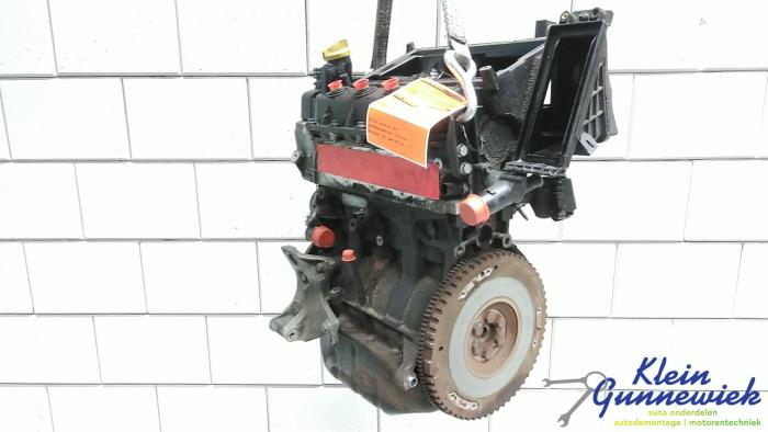 Gebruikte Motor Renault Twingo Prijs € 225,00 Margeregeling aangeboden door Klein Gunnewiek Autodemontage & Motorentechniek