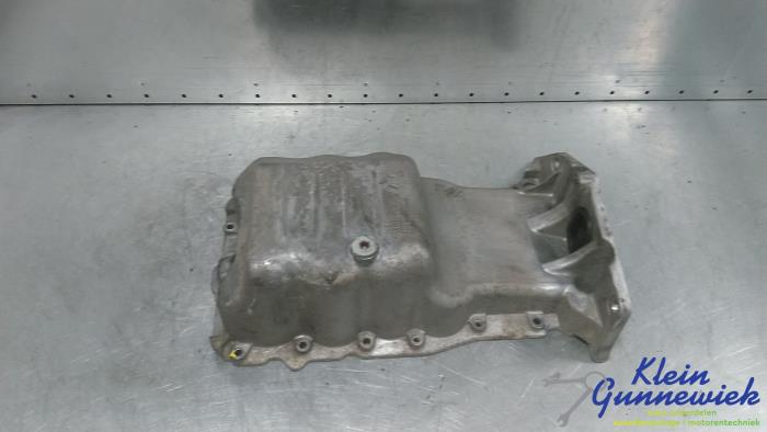 Carterpan van een Opel Meriva 2008