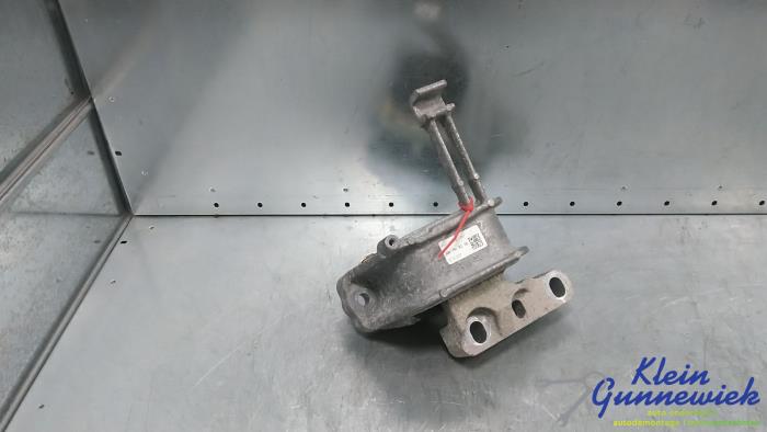 Gebruikte Motorsteun Volkswagen Touran Prijs € 29,00 Margeregeling aangeboden door Klein Gunnewiek Autodemontage & Motorentechniek