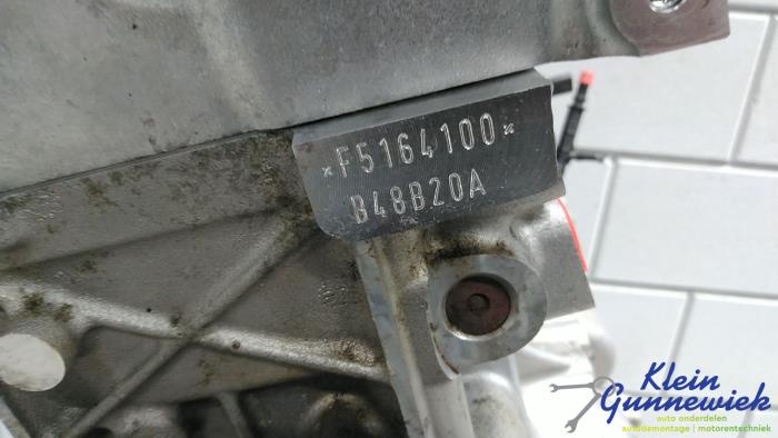 Motor van een BMW 3-Serie 2021