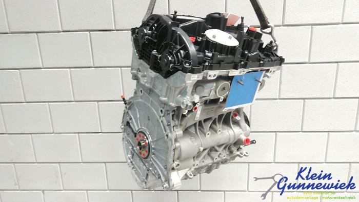 Motor van een BMW 3-Serie 2021