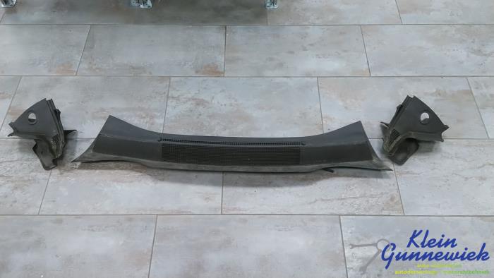 Gebruikte Paravan Opel Zafira Prijs € 25,00 Margeregeling aangeboden door Klein Gunnewiek Autodemontage & Motorentechniek