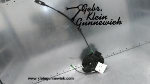 Gebruikte Deurslot Mechaniek 4Deurs rechts-achter Ford Fiesta Prijs € 25,00 Margeregeling aangeboden door Klein Gunnewiek Autodemontage & Motorentechniek