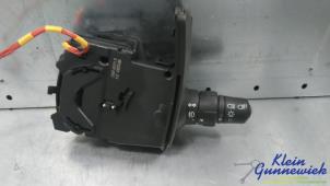 Gebruikte Knipperlicht Schakelaar Renault Clio Prijs € 35,00 Margeregeling aangeboden door Klein Gunnewiek Autodemontage & Motorentechniek