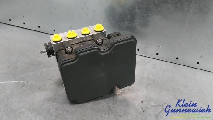 ABS Pomp van een Renault Clio 2018