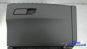 Gebruikte Dashboardkastje Audi A4 Prijs € 45,00 Margeregeling aangeboden door Klein Gunnewiek Autodemontage & Motorentechniek