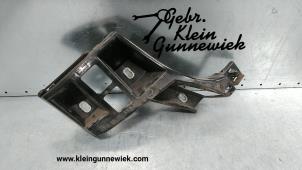 Gebruikte Bumpersteun links-achter Mercedes ML-Klasse Prijs € 25,00 Margeregeling aangeboden door Klein Gunnewiek Autodemontage & Motorentechniek