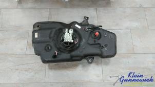 Gebruikte Adblue tank Mercedes ML-Klasse Prijs € 550,00 Margeregeling aangeboden door Klein Gunnewiek Autodemontage & Motorentechniek