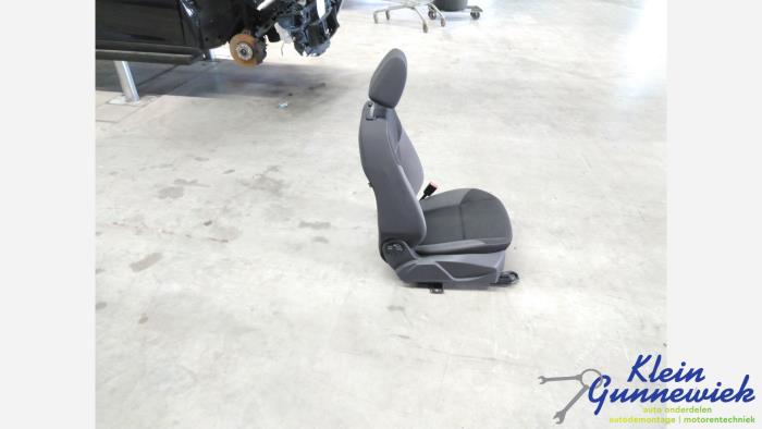 Stoel rechts van een Ford Focus 2013