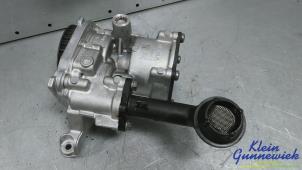 Gebruikte Oliepomp Volkswagen Caddy Prijs € 85,00 Margeregeling aangeboden door Klein Gunnewiek Autodemontage & Motorentechniek