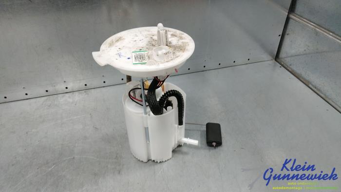 Gebruikte Tank element Pomp Ford Kuga Prijs € 82,00 Margeregeling aangeboden door Klein Gunnewiek Autodemontage & Motorentechniek