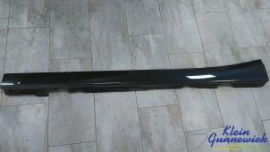 Gebruikte Sideskirt links BMW 1-Serie Prijs € 70,00 Margeregeling aangeboden door Klein Gunnewiek Autodemontage & Motorentechniek