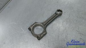 Gebruikte Drijfstang Renault Clio Prijs € 35,00 Margeregeling aangeboden door Klein Gunnewiek Autodemontage & Motorentechniek