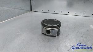 Gebruikte Zuiger Renault Clio Prijs € 60,00 Margeregeling aangeboden door Klein Gunnewiek Autodemontage & Motorentechniek