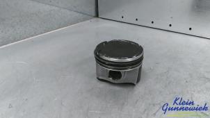 Gebruikte Zuiger Renault Clio Prijs € 60,00 Margeregeling aangeboden door Klein Gunnewiek Autodemontage & Motorentechniek