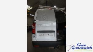 Gebruikte Deur achter Bus-Bestelauto Hyundai H300 Prijs € 165,00 Margeregeling aangeboden door Klein Gunnewiek Autodemontage & Motorentechniek