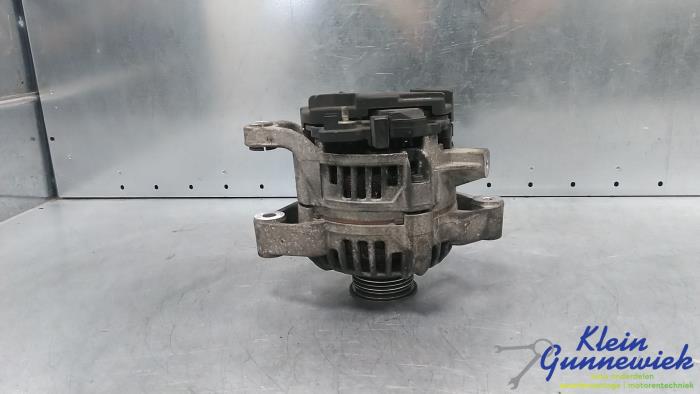 Gebruikte Dynamo Opel Astra Prijs € 22,00 Margeregeling aangeboden door Klein Gunnewiek Autodemontage & Motorentechniek