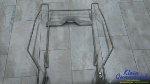 Gebruikte Ophangmechaniek reservewiel Volkswagen Crafter Prijs € 75,00 Margeregeling aangeboden door Klein Gunnewiek Autodemontage & Motorentechniek