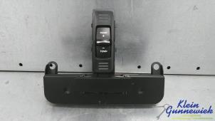 Gebruikte Chaufage Bedieningspaneel Porsche Macan Prijs € 90,00 Margeregeling aangeboden door Klein Gunnewiek Autodemontage & Motorentechniek