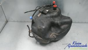 Gebruikte Adblue tank Volkswagen Crafter Prijs € 395,00 Margeregeling aangeboden door Klein Gunnewiek Autodemontage & Motorentechniek