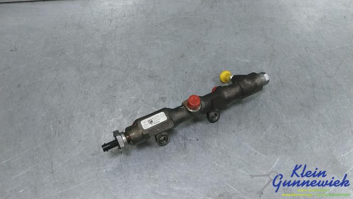 Gebruikte Verstuiver brug Peugeot 5008 Prijs € 32,00 Margeregeling aangeboden door Klein Gunnewiek Autodemontage & Motorentechniek