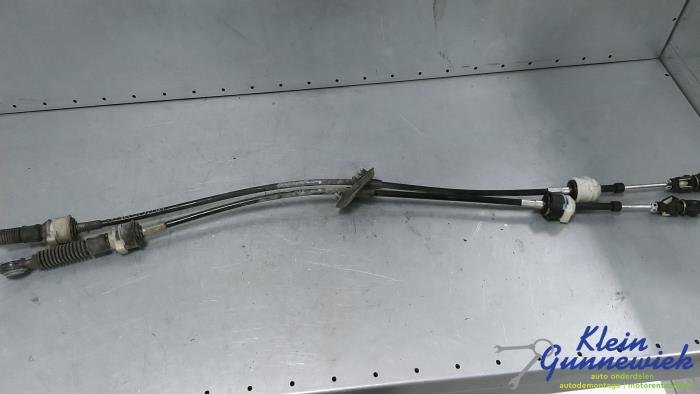 Gebruikte Schakelkabel Versnellingsbak Mercedes Vito Prijs € 57,00 Margeregeling aangeboden door Klein Gunnewiek Autodemontage & Motorentechniek