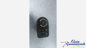 Gebruikte Licht Schakelaar Opel Corsa Prijs € 15,00 Margeregeling aangeboden door Klein Gunnewiek Autodemontage & Motorentechniek