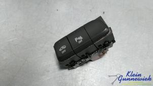 Gebruikte Schakelaar Opel Corsa Prijs € 20,00 Margeregeling aangeboden door Klein Gunnewiek Autodemontage & Motorentechniek