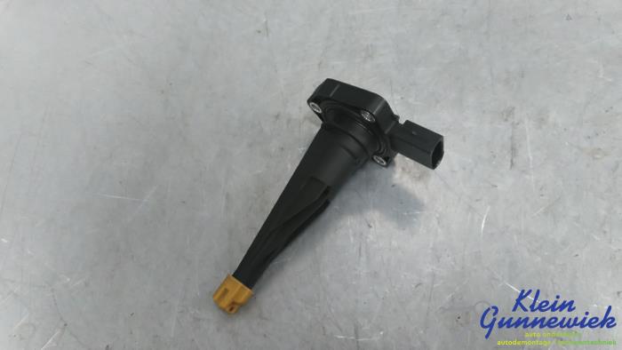 Gebruikte Oliepeil sensor BMW 3-Serie Prijs € 33,00 Margeregeling aangeboden door Klein Gunnewiek Autodemontage & Motorentechniek