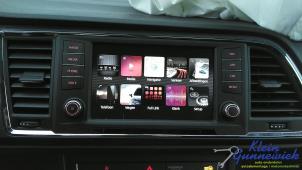 Gebruikte Display Interieur Seat Ateca Prijs € 375,00 Margeregeling aangeboden door Klein Gunnewiek Autodemontage & Motorentechniek