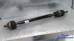 Gebruikte Aandrijfas rechts-voor Volkswagen Golf Prijs € 112,00 Margeregeling aangeboden door Klein Gunnewiek Autodemontage & Motorentechniek