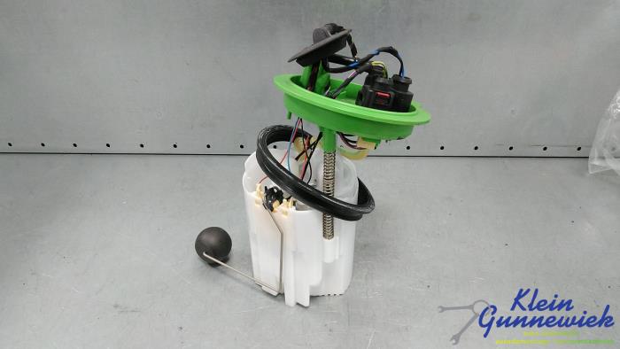 Gebruikte Tank element Pomp Skoda Karoq Prijs € 64,00 Margeregeling aangeboden door Klein Gunnewiek Autodemontage & Motorentechniek