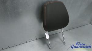 Gebruikte Hoofdsteun Ford Kuga Prijs € 25,00 Margeregeling aangeboden door Klein Gunnewiek Autodemontage & Motorentechniek