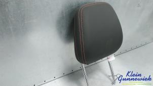 Gebruikte Hoofdsteun Ford Kuga Prijs € 25,00 Margeregeling aangeboden door Klein Gunnewiek Autodemontage & Motorentechniek