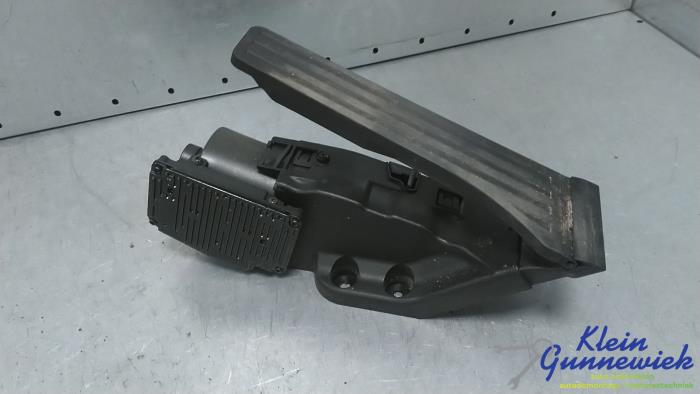 Gebruikte Sensor Gaspedaalpositie Mercedes C-Klasse Prijs € 109,00 Margeregeling aangeboden door Klein Gunnewiek Autodemontage & Motorentechniek