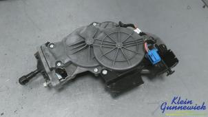 Gebruikte Sluithulpmotor achterklep Mercedes C-Klasse Prijs € 125,00 Margeregeling aangeboden door Klein Gunnewiek Autodemontage & Motorentechniek
