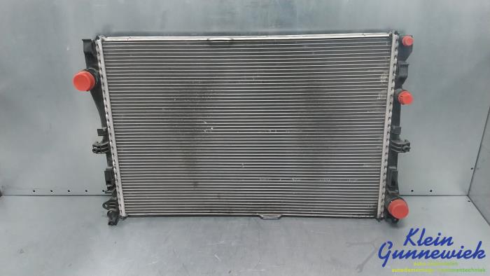 Gebruikte Radiateur Mercedes C-Klasse Prijs € 127,00 Margeregeling aangeboden door Klein Gunnewiek Autodemontage & Motorentechniek