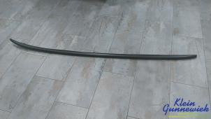 Gebruikte Roofrail rechts Mercedes C-Klasse Prijs € 115,00 Margeregeling aangeboden door Klein Gunnewiek Autodemontage & Motorentechniek