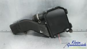 Gebruikte Luchtfilterhuis Mercedes C-Klasse Prijs € 75,00 Margeregeling aangeboden door Klein Gunnewiek Autodemontage & Motorentechniek