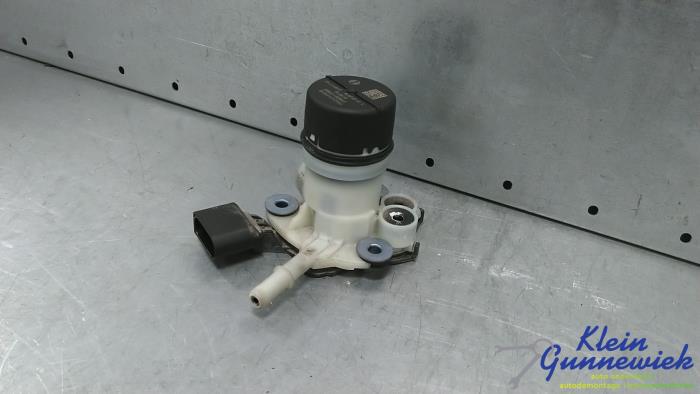 Gebruikte Pomp adblue Volkswagen Crafter Prijs € 160,00 Margeregeling aangeboden door Klein Gunnewiek Autodemontage & Motorentechniek