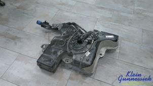 Gebruikte Adblue tank Volkswagen Crafter Prijs € 235,00 Margeregeling aangeboden door Klein Gunnewiek Autodemontage & Motorentechniek